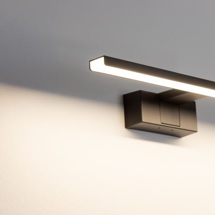 Aigostar - Iluminación LED para espejos de baño LED/8W/230V 4000K 40 cm IP44 negro