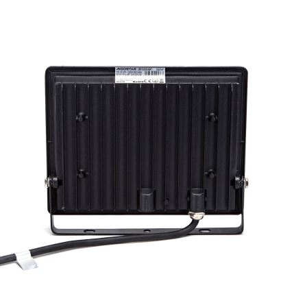 Aigostar - Proyector LED RGBW regulable 50W/230V IP65 + mando a distancia