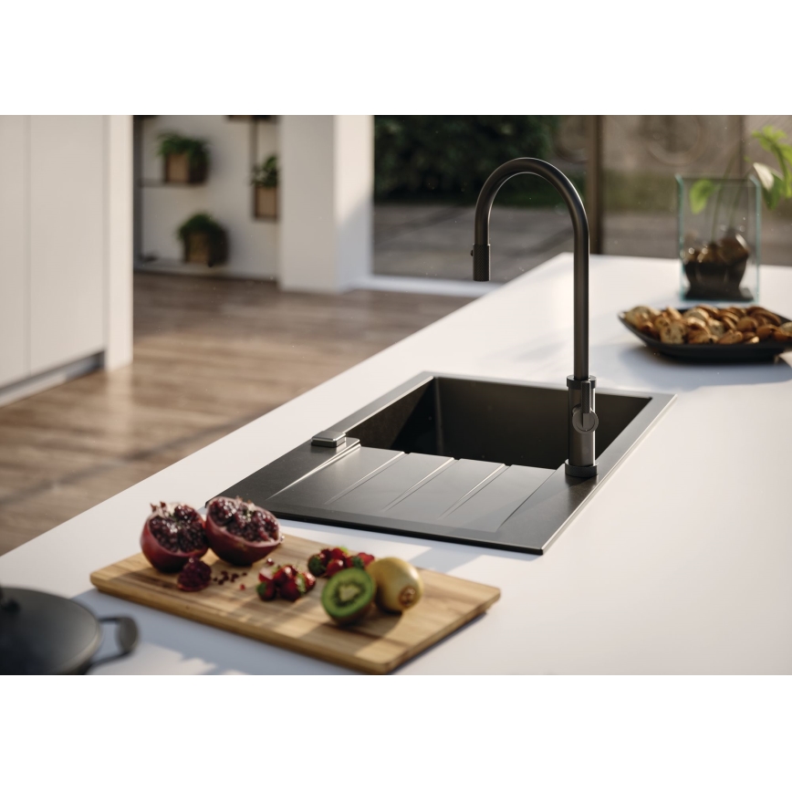 ALVEUS 1132179 - Grifo de fregadero con rociador extraíble NERINA 46,8 cm acero inoxidable/negro