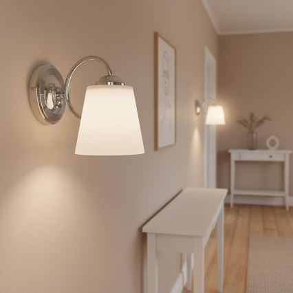 Aplique de pared PAFOS 1xE27/15W/230V cromo brillante