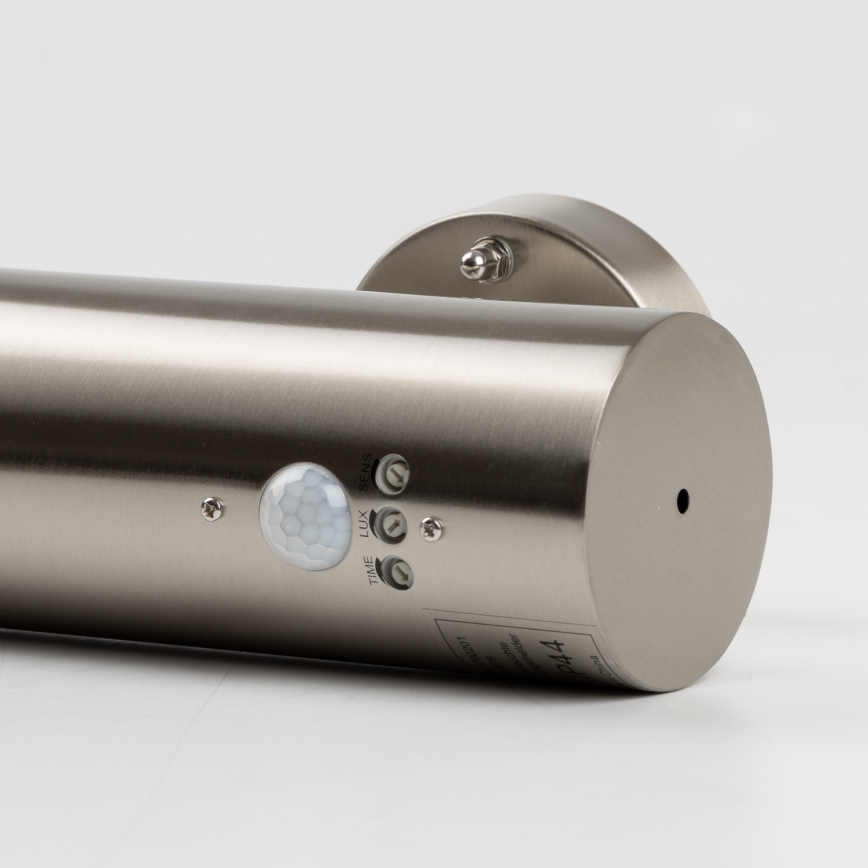 Aplique LED de pared para exterior con sensor de movimiento 1xGU10/5W/230V IP44 en cromo mate