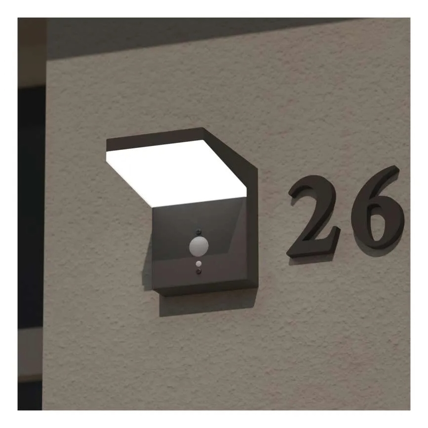 Aplique LED solar con sensor LED/4,4W/3,7V 2200 mAh IP44