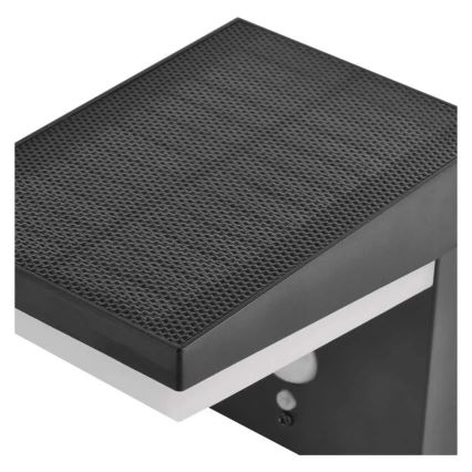 Aplique LED solar con sensor LED/4,4W/3,7V 2200 mAh IP44