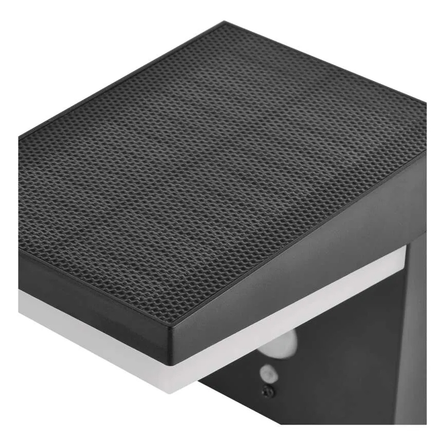 Aplique LED solar con sensor LED/4,4W/3,7V 2200 mAh IP44