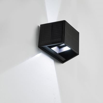 Aplique LED solar WINGS LED/2W/1300 mAh 3,7V 6000K IP54 negro