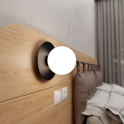 Aplique MINERVA 1xE14/10W/230V negro