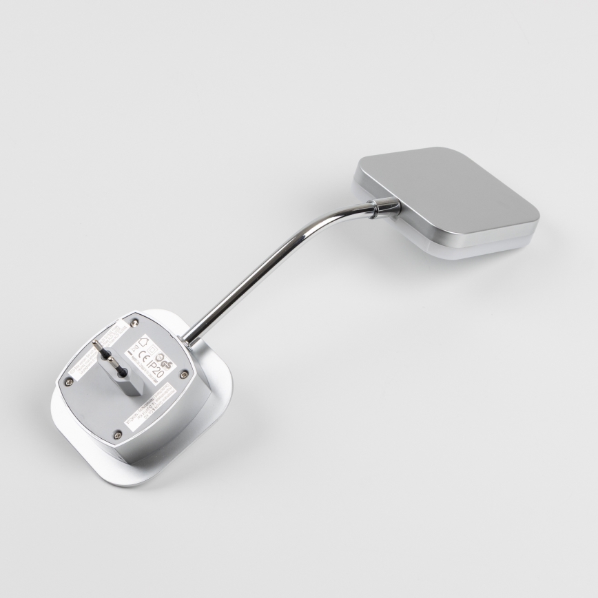 Aplique mural LED para enchufe LED/3,2W/230V cromado brillante