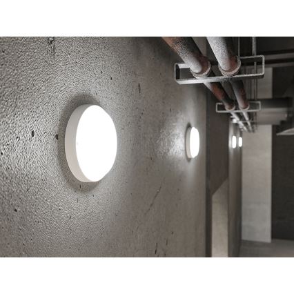 Aplique mural LED para exterior LED/18W/230V IP54 blanco