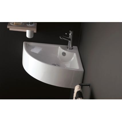 Bathco 0043 - Lavabo suspendido de esquina OPORTO 64,5x47 cm porcelana/blanco