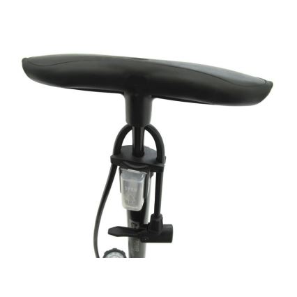 Bomba manual de aire con manómetro