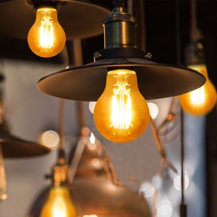 Bombilla LED A60 E27/8W/230V 2200K - Aigostar