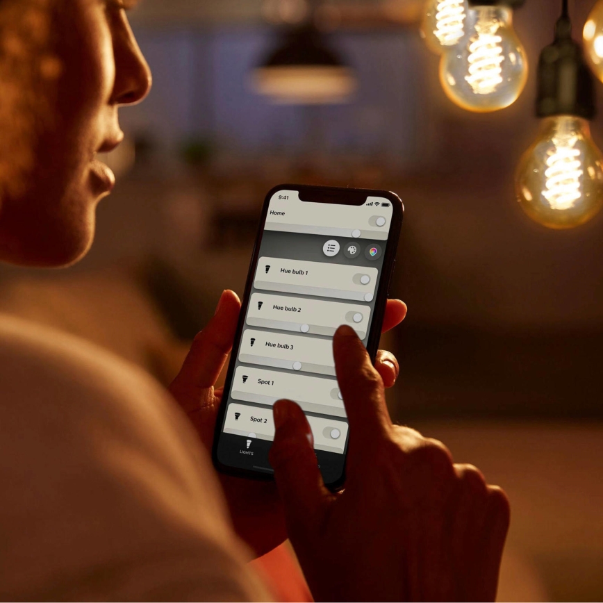 Bombilla LED regulable Philips Hue WHITE FILAMENT A60 E27/7W/230V 2100K