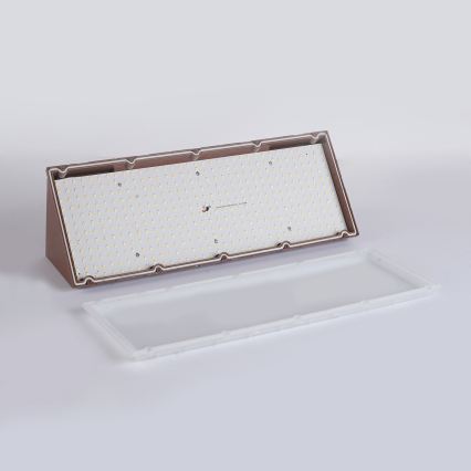 Brilagi - Aplique de pared exterior LED TRIANGLE LED/42W/230V 3000/4000/6500K marrón IP65