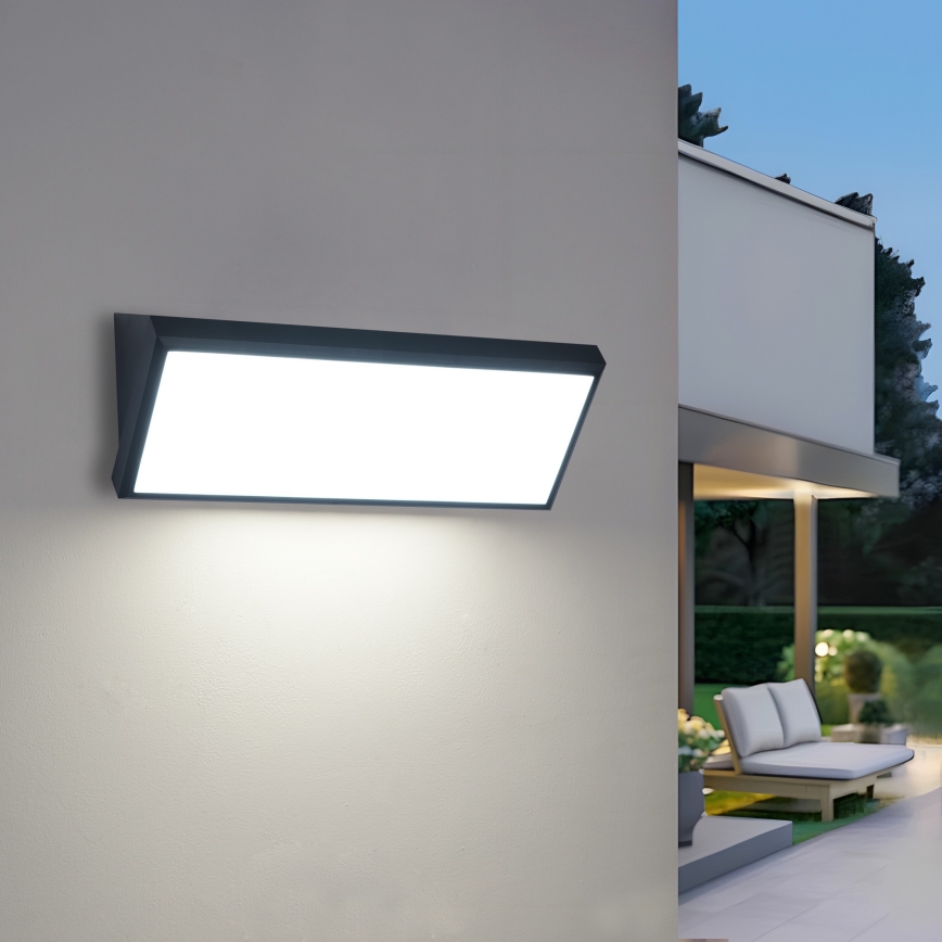 Brilagi - Aplique de pared LED para exterior TRIANGLE LED/42W/230V negro IP65