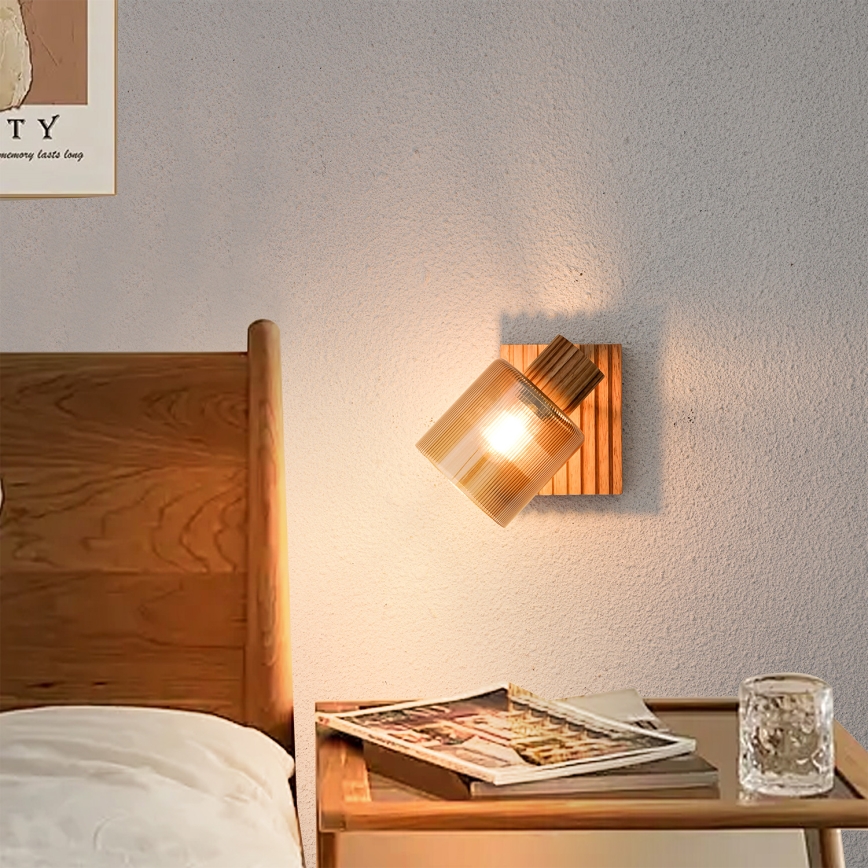 Brilagi - Aplique de pared orientable HYGGE 1xE14/15W/230V madera de caucho/vidrio ahumado