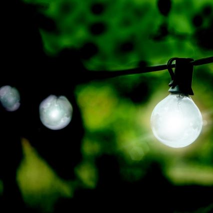 Brilagi - Guirnalda decorativa LED para exterior GIRLANDA 25xE12/0,8W/230V 20m IP44 blanco frío