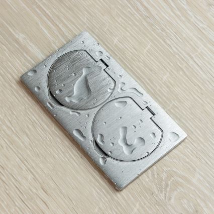 Brilagi - Enchufe doble de suelo empotrable de exterior IP55 rectangular plata