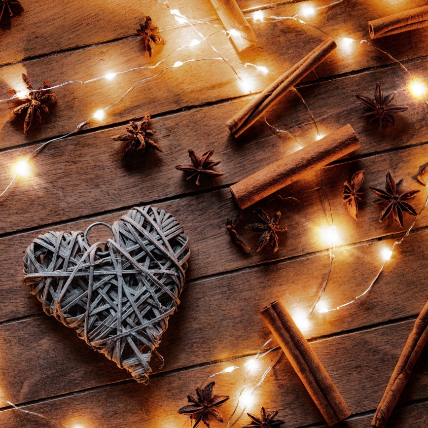 Brilagi - Guirnalda LED 100 LEDs/3x AA 10 m blanco cálido