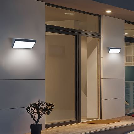 Brilagi - Aplique de pared exterior LED RGBW regulable TRIANGLE 1xE27/15W/230V 2700-6500K IP65 antracita