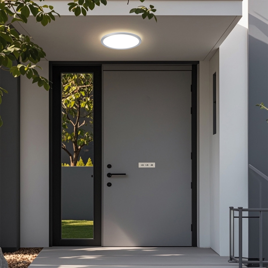 Brilagi - Luminaria de techo para baño LED ULTRA SLIM/12W/230V Ø 22,5 cm plateada IP54