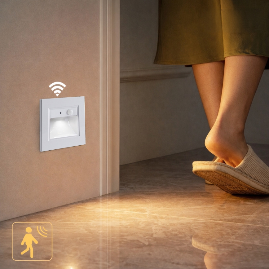 Brilagi - Luminaria LED para escaleras con sensor STEP LIGHT LED/1,5W/230V IP44 blanco