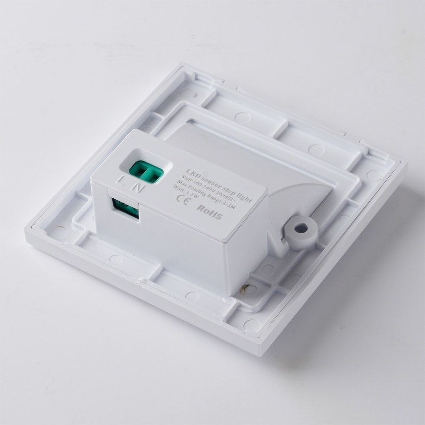 Brilagi - Luminaria LED para escaleras con sensor STEP LIGHT LED/1,5W/230V IP44 blanco