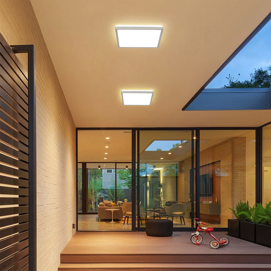 Brilagi - Plafón LED de techo para baño ULTRA SLIM LED/18W/230V 30x30 cm plateado IP54