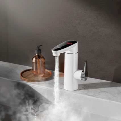 Calentador de agua instantáneo con pantalla LED 3000W/230V IPX4 blanco