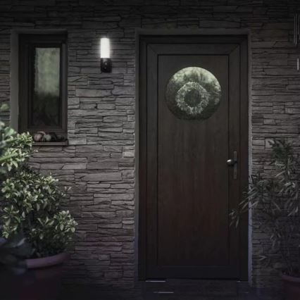Cámara inteligente LED para exteriores con luz GoSmart LED/12W/230V 3200K IP65 Wi-Fi Tuya negra
