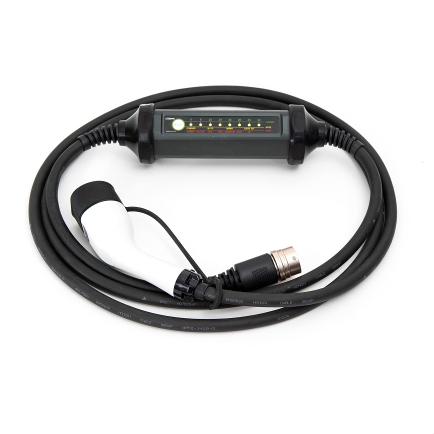 Cargador portátil para coches eléctricos con 4 adaptadores Tipo 2 32A/480V 22kW 5m IP67