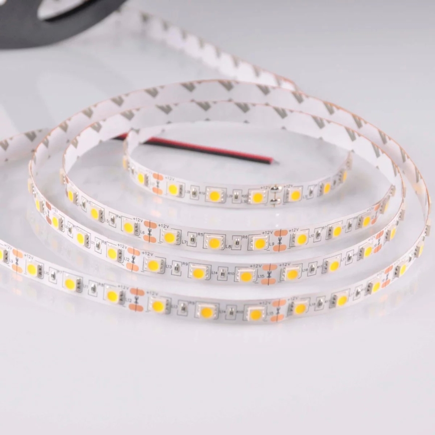 Cinta LED baño 5m LED/45W/12V IP65 blanco