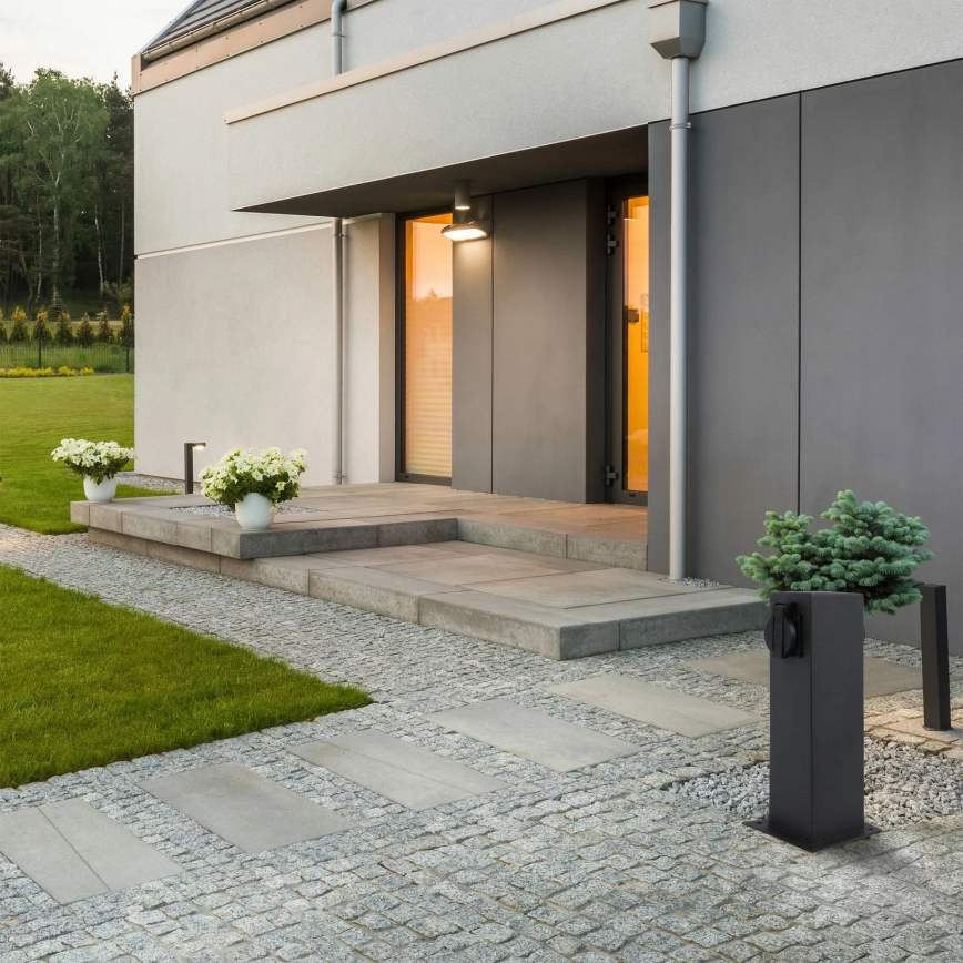 Columna con enchufe exterior 2Z ELEKTRI 230V IP44