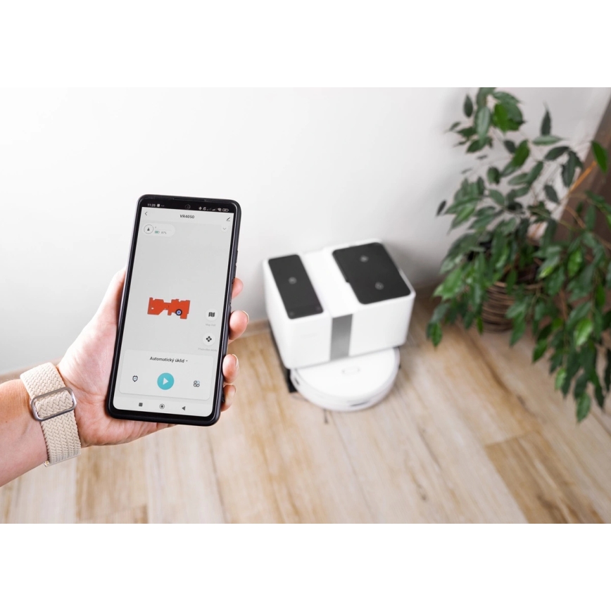 Concept VR4050 - Robot aspirador inteligente 2 en 1 con mopa OPTIMUS AQUA PRO LÁSER 3D, 600W/230V, 5200 mAh, Wi-Fi, blanco