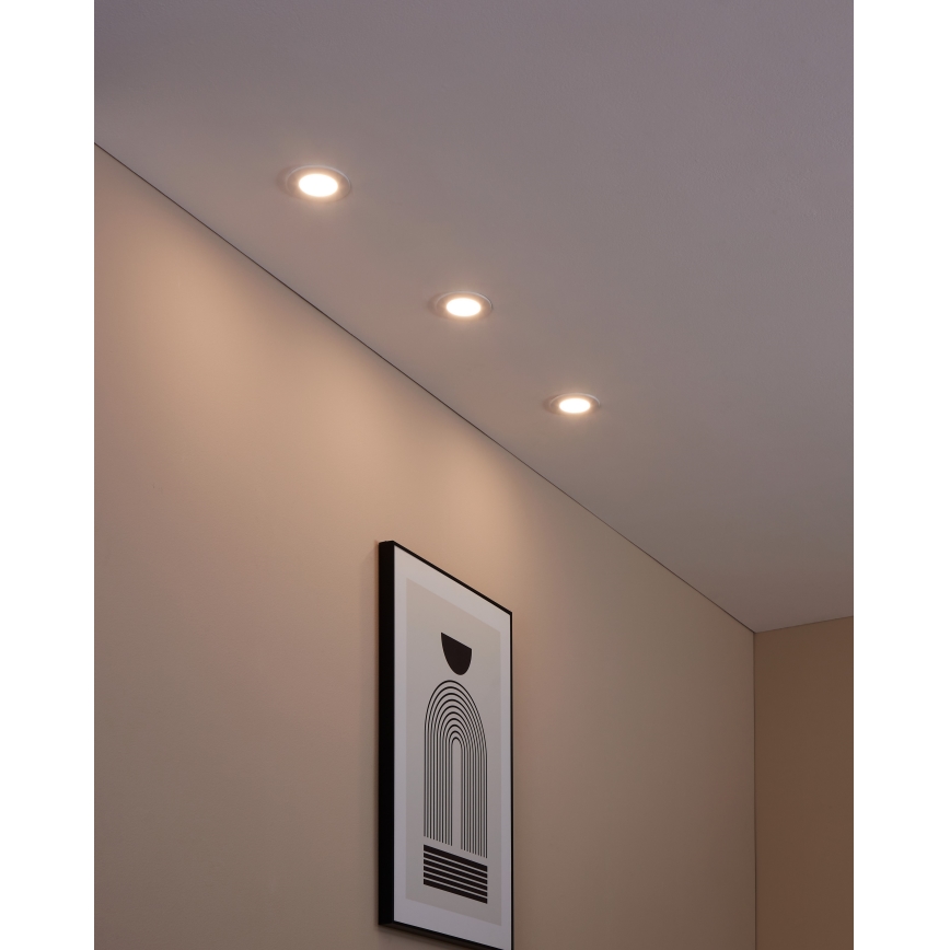 Eglo 31741 - Juego de 3 downlights empotrables LED regulables para baño FUEVA-Z LED/2,8W/230V 2700-6500K IP44 blanco, diámetro 8,5 cm
