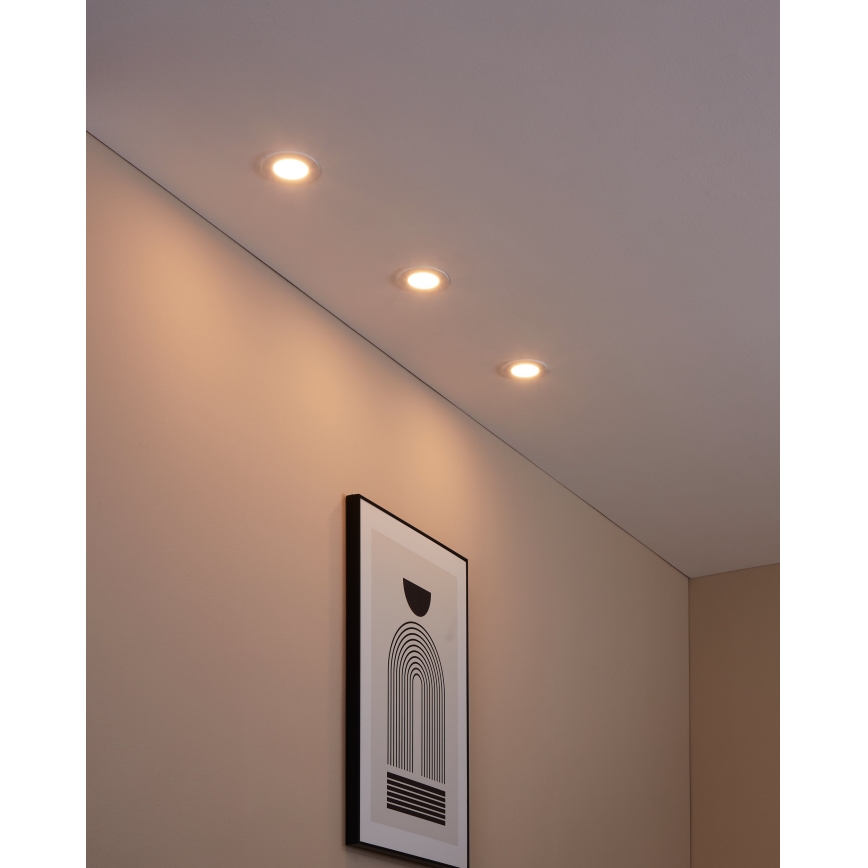 Eglo 31741 - Juego de 3 downlights empotrables LED regulables para baño FUEVA-Z LED/2,8W/230V 2700-6500K IP44 blanco, diámetro 8,5 cm