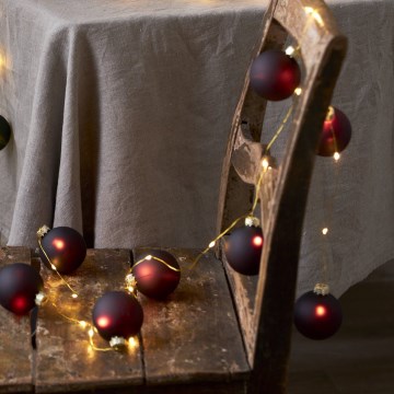 Eglo 411559 - guirnalda BLISS, 22 LEDs, 3x AA, 2,6 m, blanco cálido