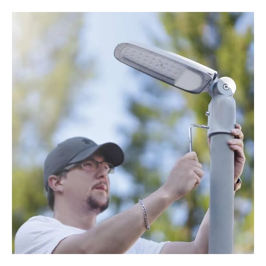 Farola LED SOLIS LED/30W/230V 3000K IP65