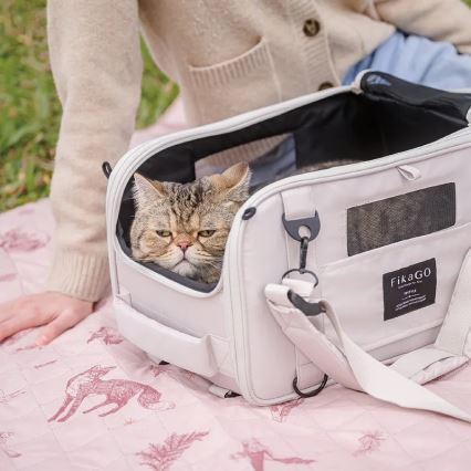 Fikago - Bolsa de transporte para perros y gatos TRUFFLE Creamy Cloud