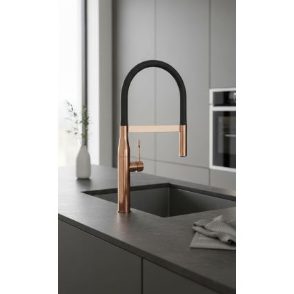 GROHE 30294DA0 - Grifo de fregadero ESSENCE en acabado bronce