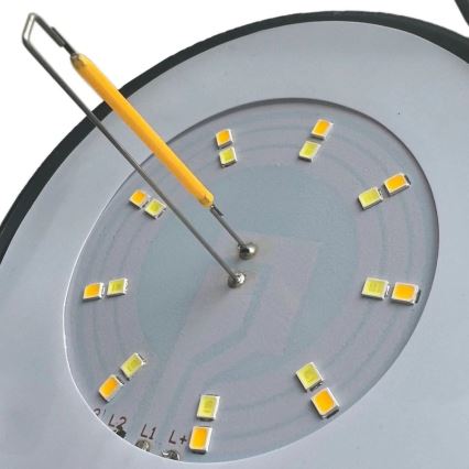 Grundig - linterna de camping LED/3xAA 3000/4500/6000K IP44 negra