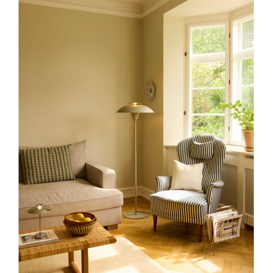 Halo Design 748990 - Lámpara de pie STEPP 1xE27/28W/230V beige/latón