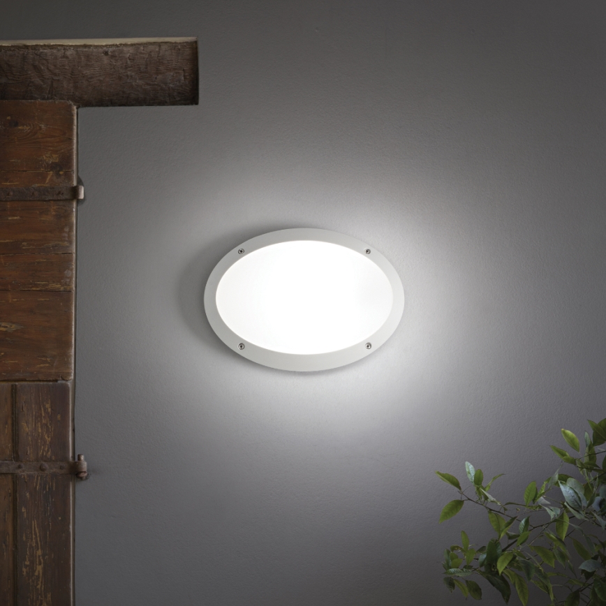 Ideal Lux - Aplique de exterior MADDI 1xE27/23W/230V IP66 blanco