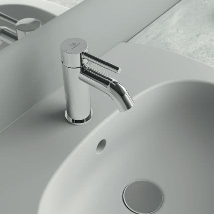 Ideal Standard BC268AA - Grifo para lavabo CERALINE, 14,7 cm, cromo brillante