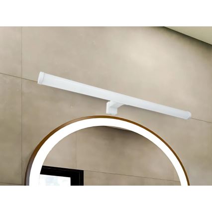 Iluminación para espejo de baño LED/12W/230V 59,5 cm IP44 blanco