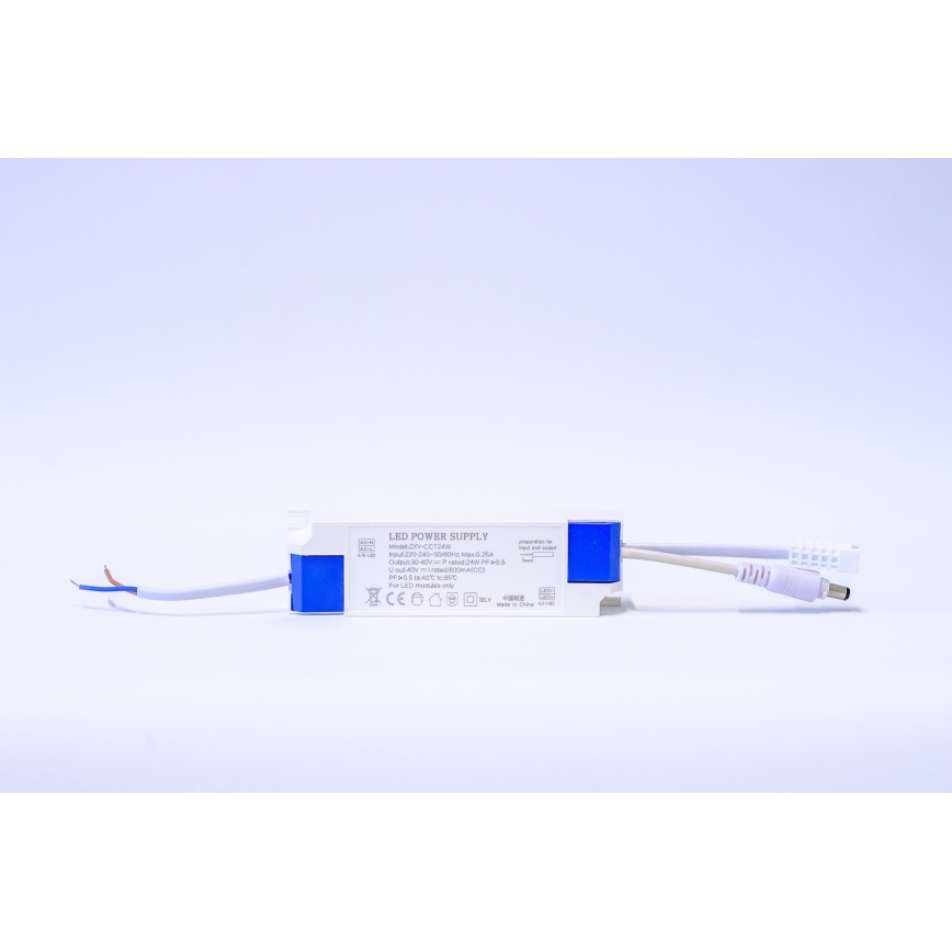 Lámpara empotrada LED para baños LED/24W/230V 2700-6500K IP44 cuadrado
