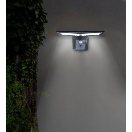 Aplique LED solar con sensor LED/2,6W/5,5V IP65 1800 mAh negro