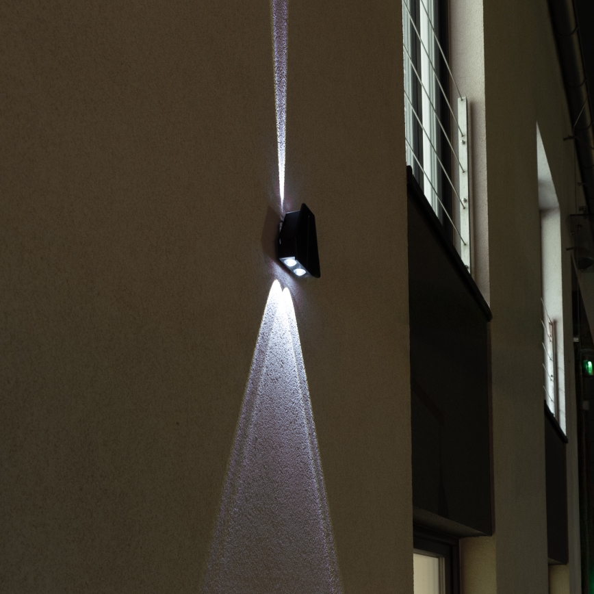 Aplique LED solar con sensor LED/2W/5V IP54 1300 mAh