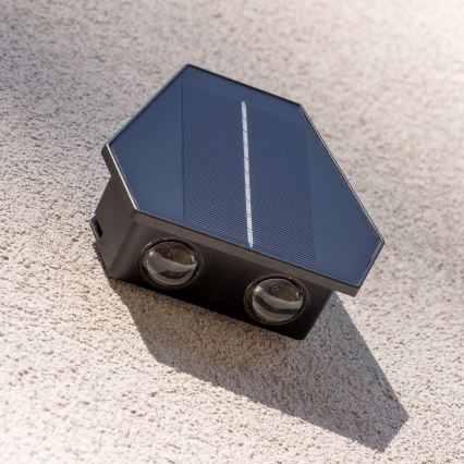 Lámpara de pared solar LED con sensor LED/2W/5V IP54 1300 mAh