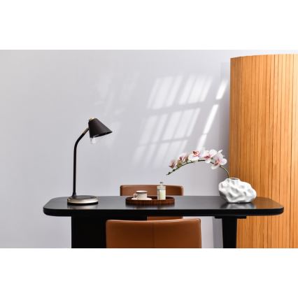 Lámpara de mesa LED regulable con cargador inalámbrico FINCH LED/9W/12/230V gris/cromo brillante