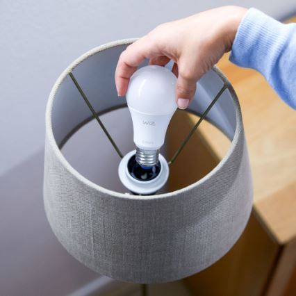 JUEGO 2x LED Bombilla regulable A60 E27/8W/230V 2700-6500K CRI 90 Wi-Fi - WiZ